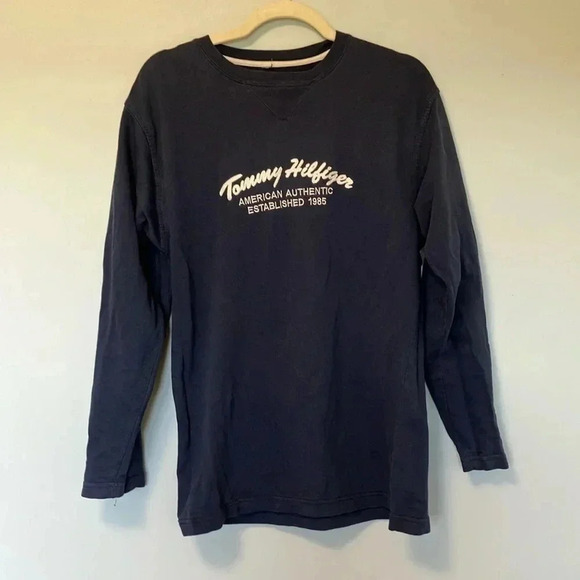 Tommy Hilfiger Vintage sweater tee  shirt material long sleeve - Picture 1 of 3